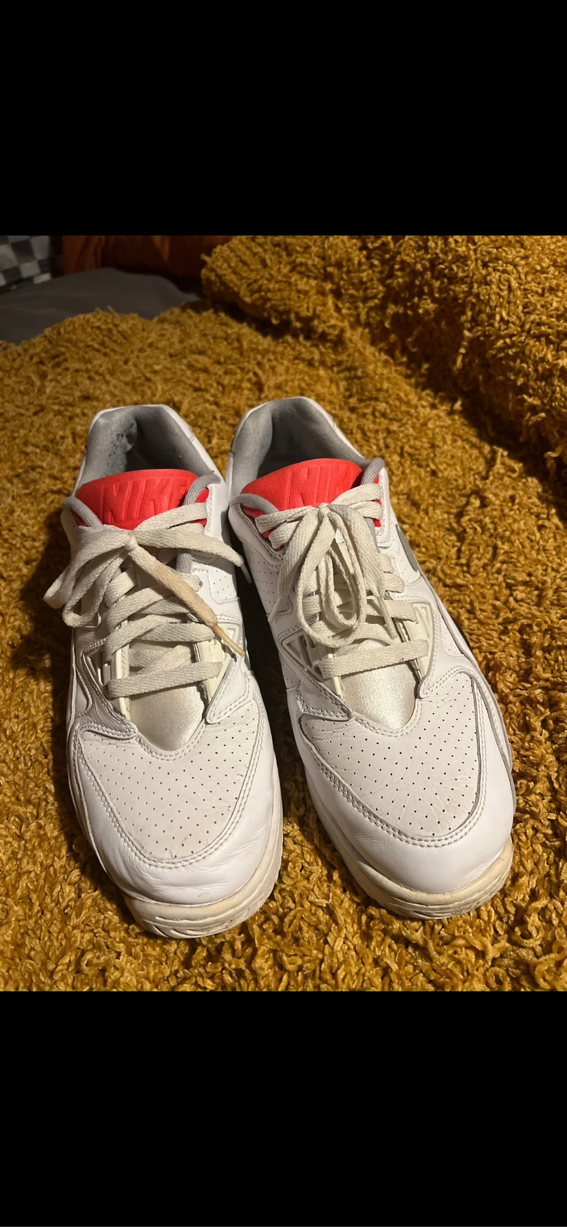 👟 Nike Air Cross Trainer 3 Low – Blanc / Gris / Rouge
